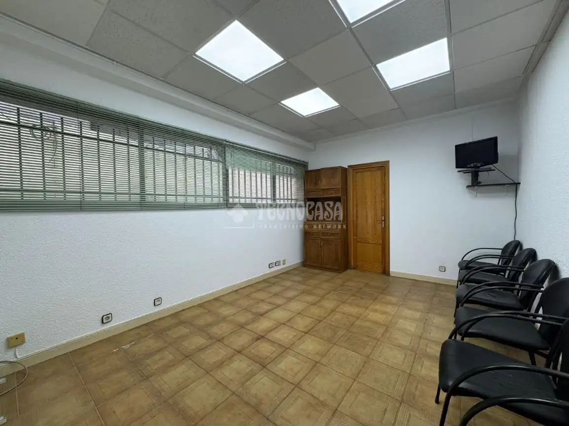 Local comercial en venta en Zona Industrial, imagen 10