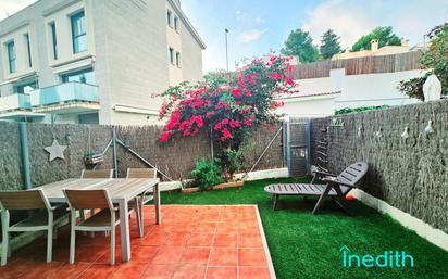 Garden of House or chalet for sale in Sitges  with Air Conditioner, Heating and Private garden