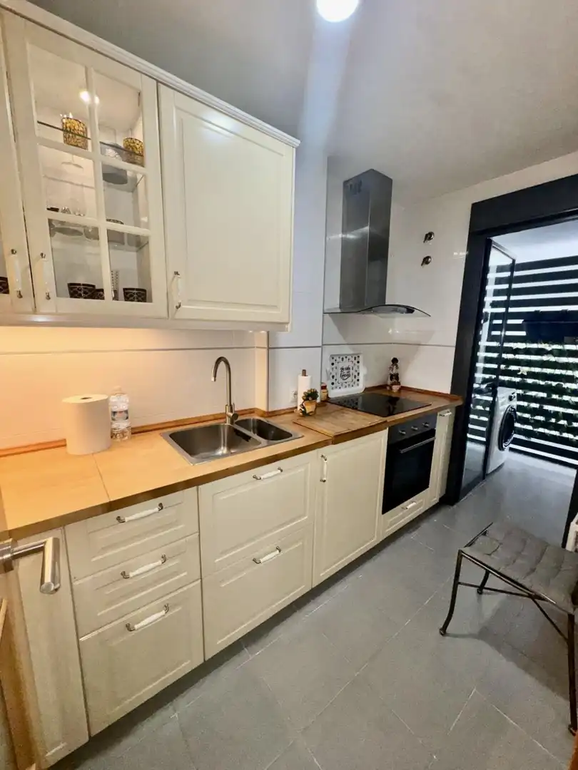 Cocina de Piso en venta en Pilas con Aire acondicionado y Calefacción