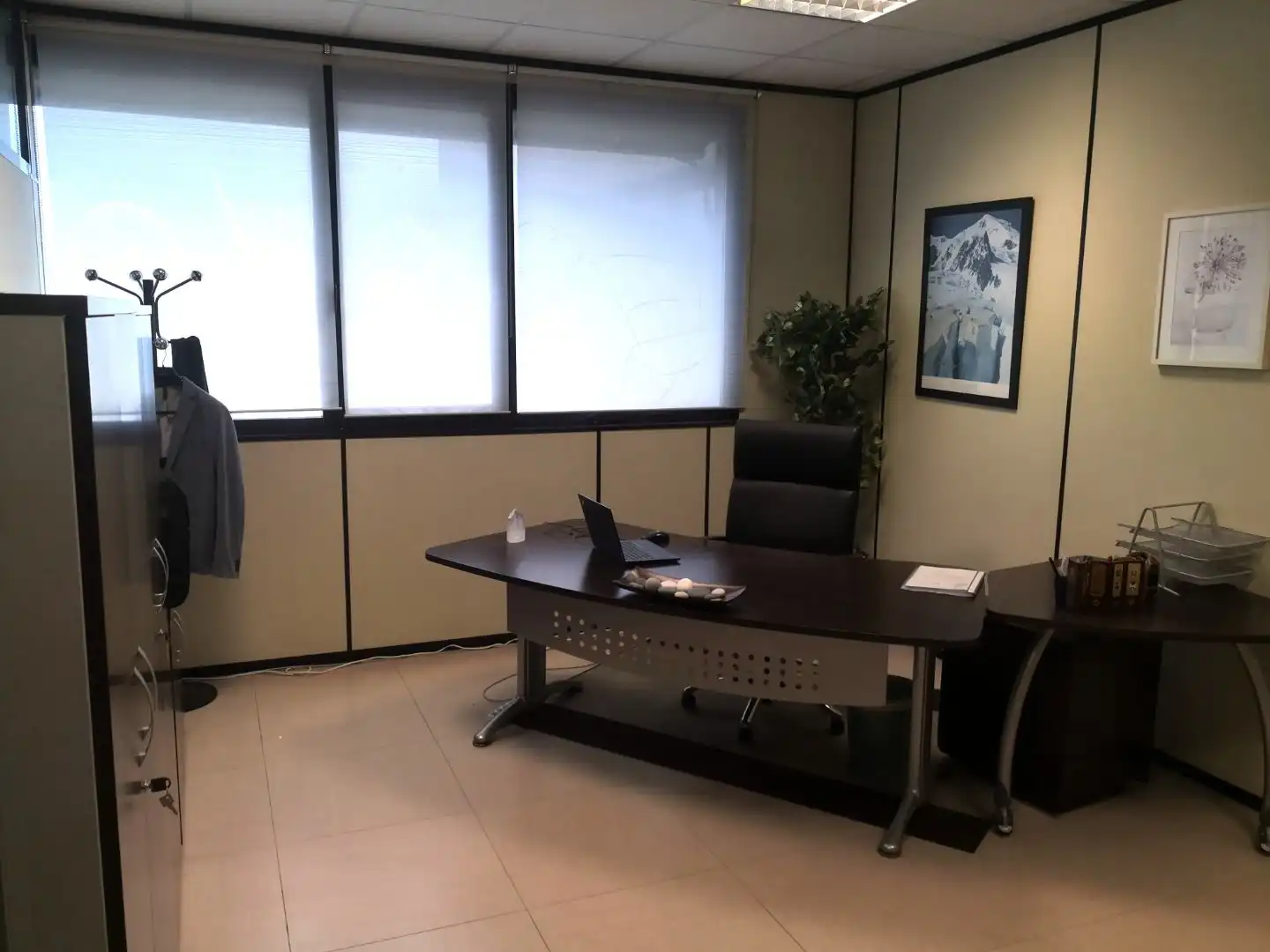 Commercial properties for rent in Loiu  with Air Conditioner, Heating and Furnished