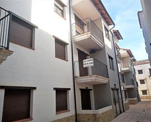 Außenansicht von Wohnungen zum verkauf in Manzanera mit Terrasse