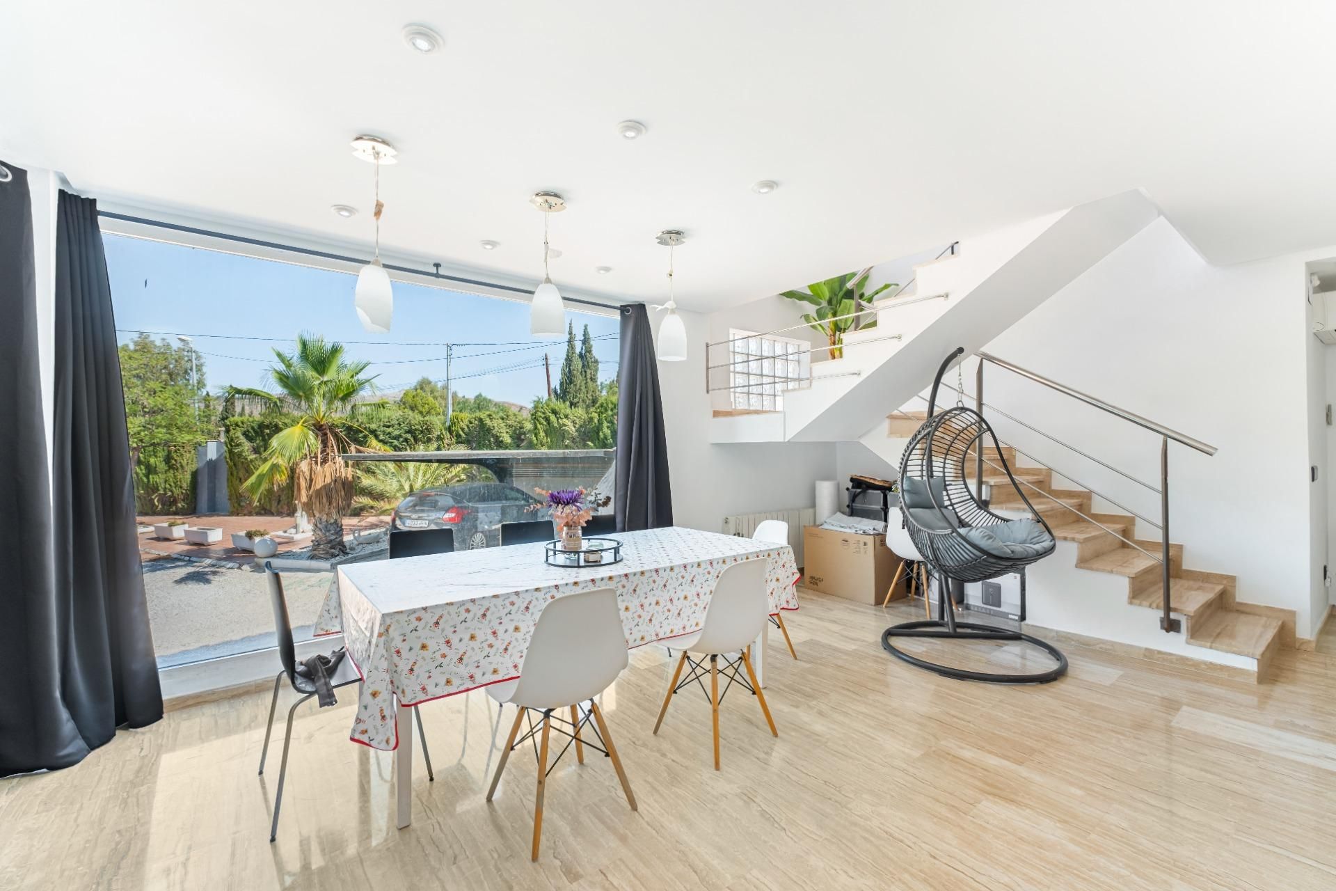 Terrace of House or chalet for sale in Alicante / Alacant  with Air Conditioner, Heating and Private garden