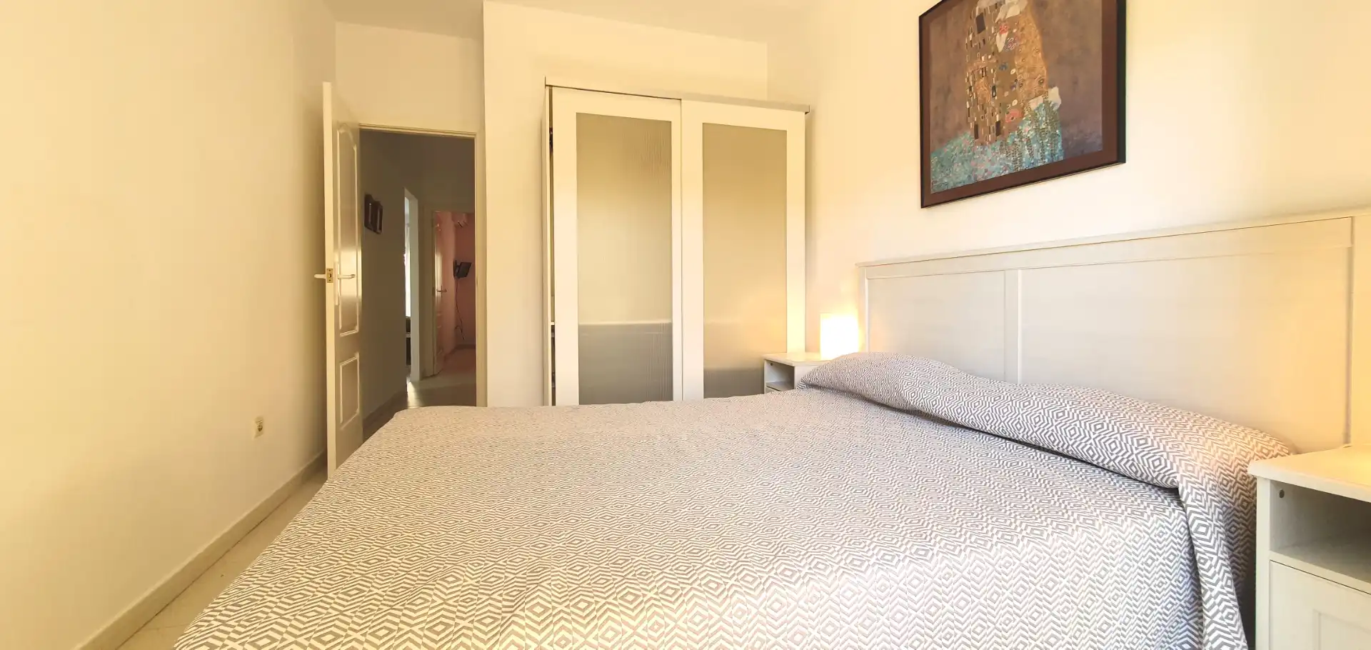 Habitación de Apartamento de alquiler en Dénia con Aire acondicionado, Calefacción y Terraza
