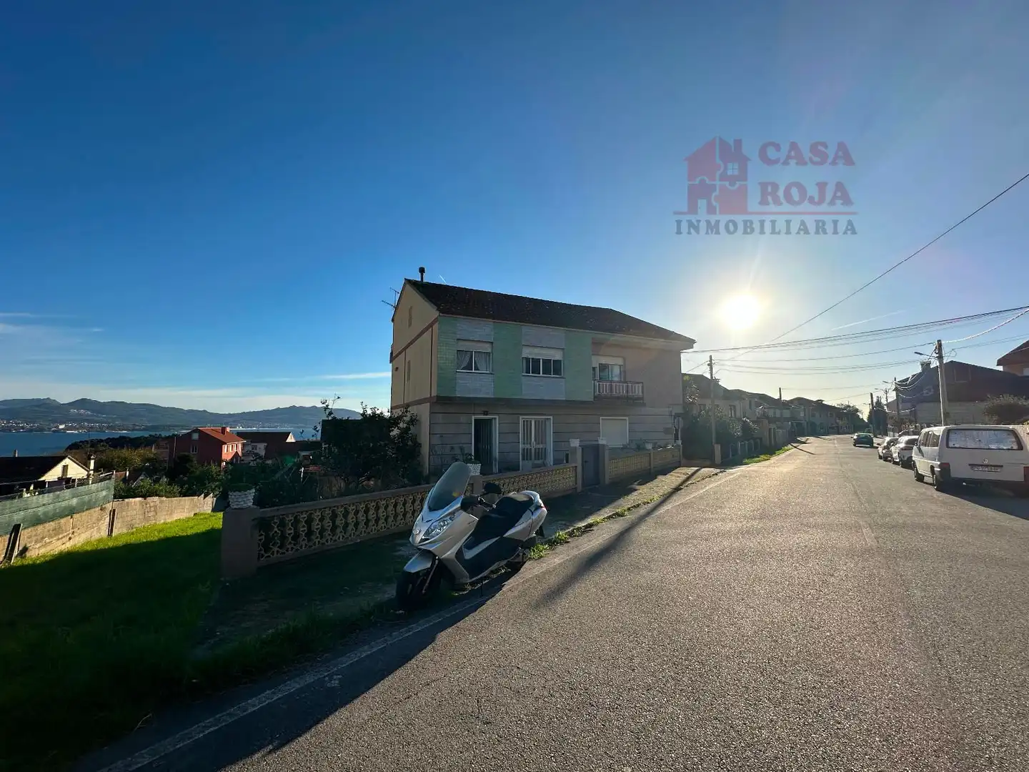 Vista exterior de Casa o xalet en venda en Cangas  amb Calefacció, Terrassa i Traster