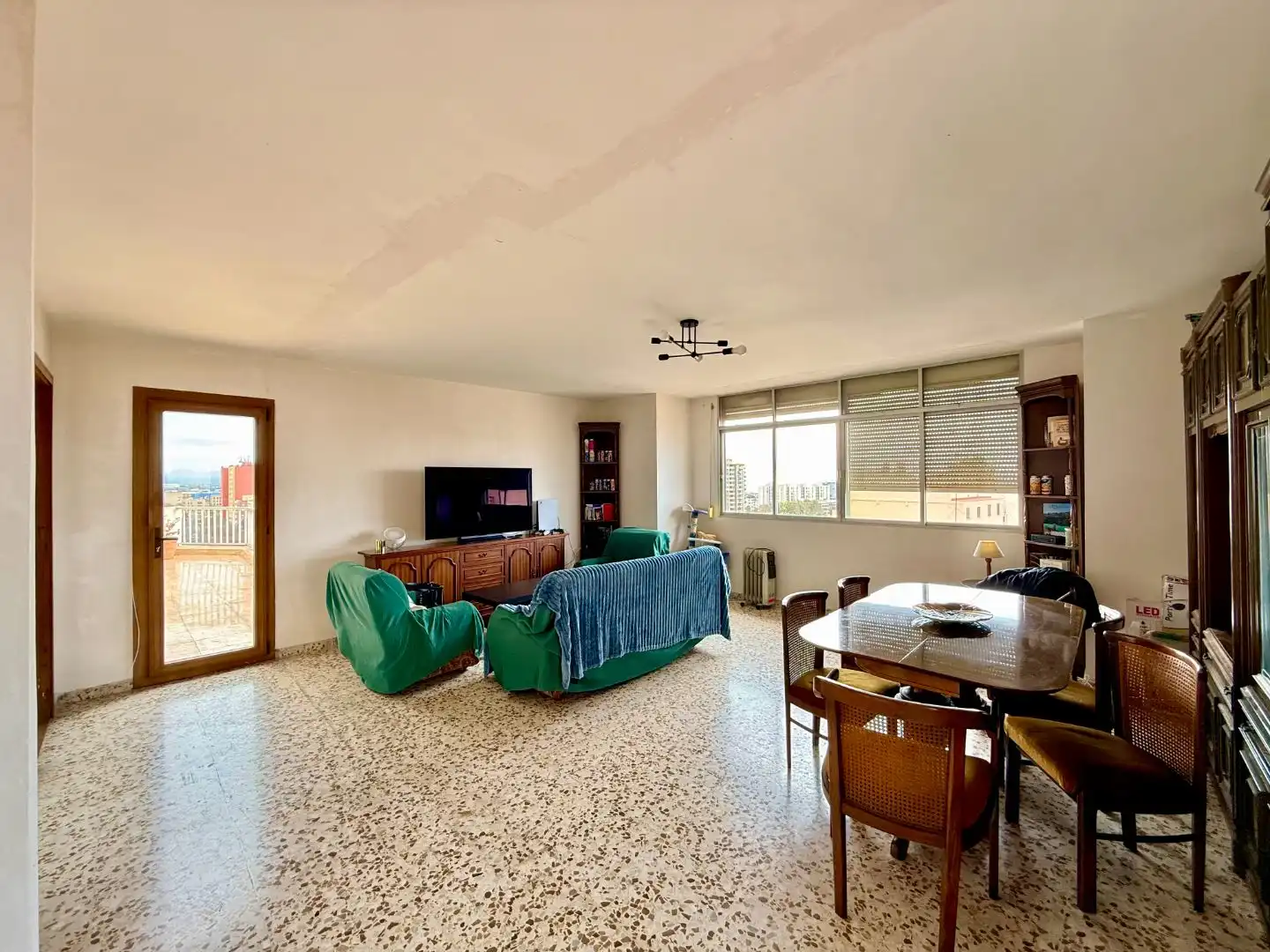 Sala d'estar de Pis en venda en  Palma de Mallorca amb Aire condicionat, Terrassa i Balcó
