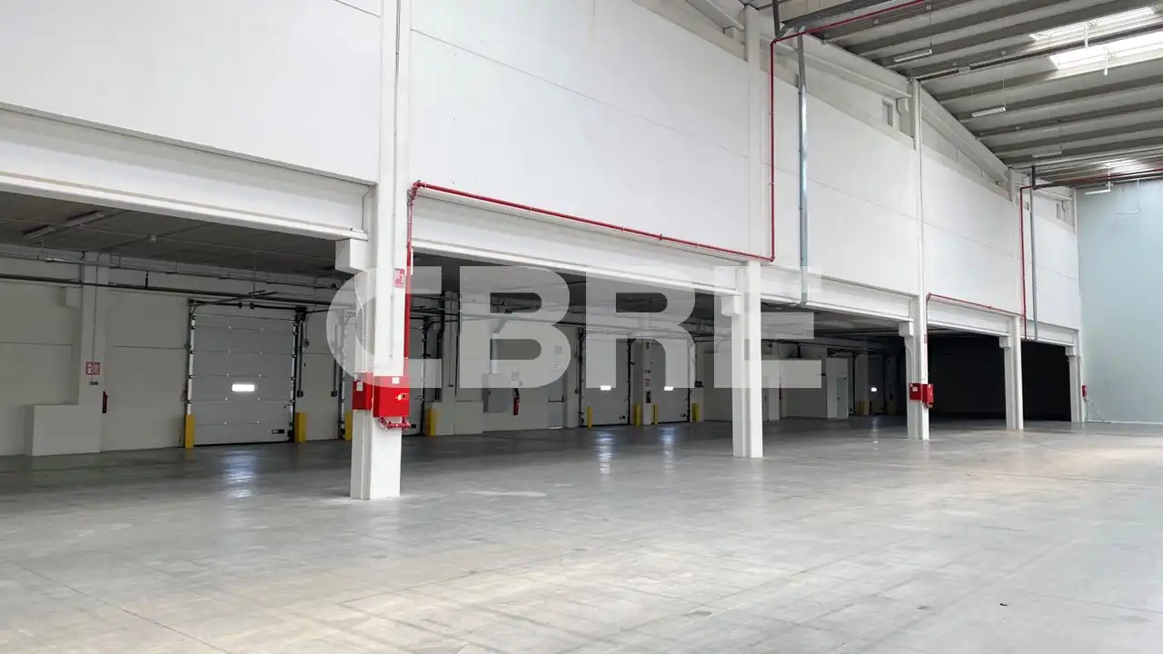 Nave industrial de alquiler en Calle de Siete Picos, 11, Zona Industrial