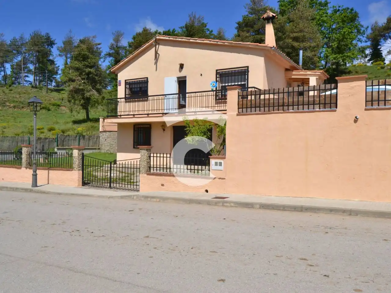 Außenansicht von Haus oder Chalet zum Verkauf in Sant Agustí de Lluçanès mit Heizung, Privatgarten und Terrasse