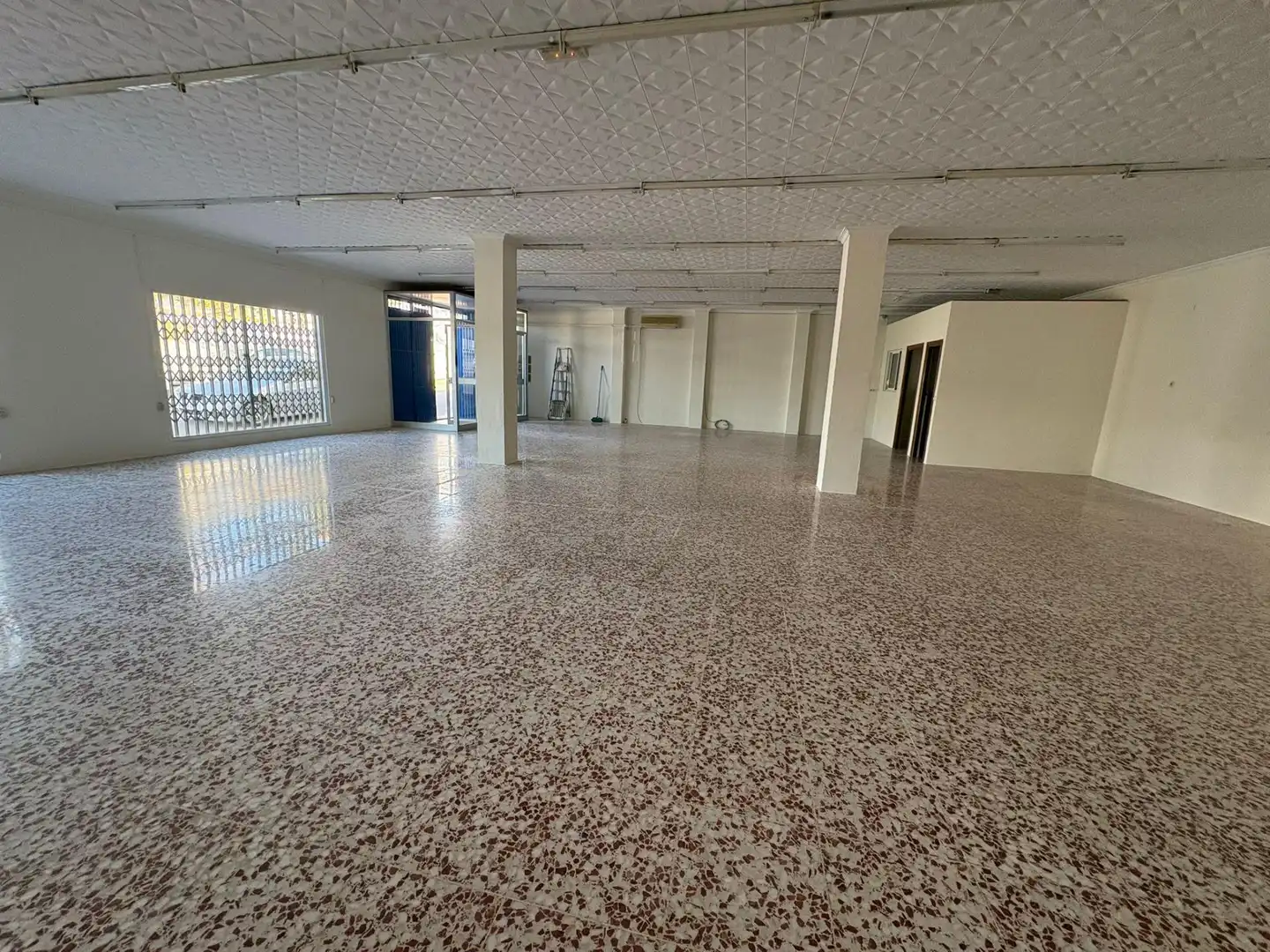 Nave industrial en venta en Morón de la Frontera