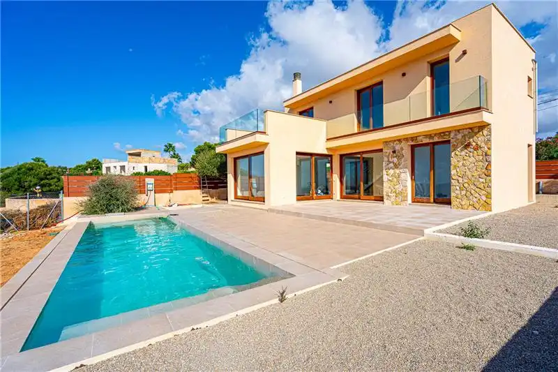 Vista exterior de Casa o xalet de lloguer en Llucmajor amb Aire condicionat, Calefacció i Jardí privat