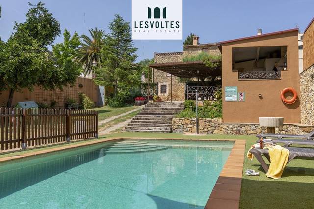 Casa-chalet en Alquiler en Carrer de l’u d’octubre en Forallac