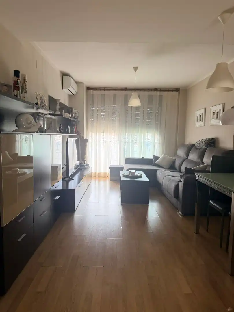 Dúplex de lloguer a Carrer Germans Izquierdo, Mariola