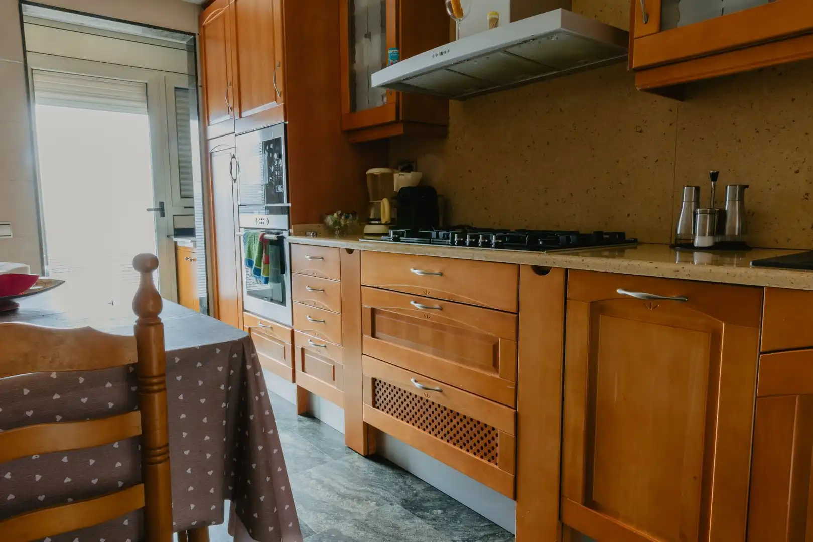 Kitchen of Houses for sale in Santa Coloma de Gramenet  with Air Conditioner, Heating and Private garden
