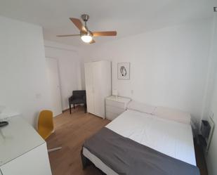 Bedroom of Apartment to share in  Valencia Capital  with Furnished, Oven and Washing machine