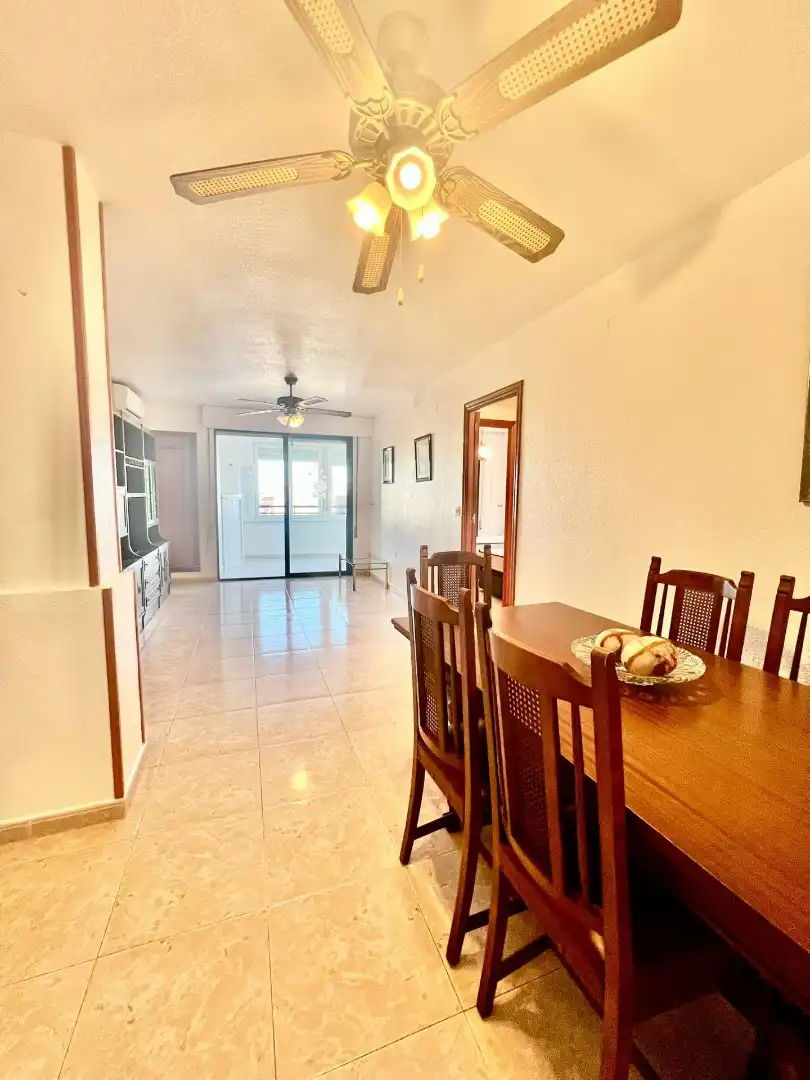 Comedor de Piso en venta en Torrevieja con Amueblado y Piscina comunitaria