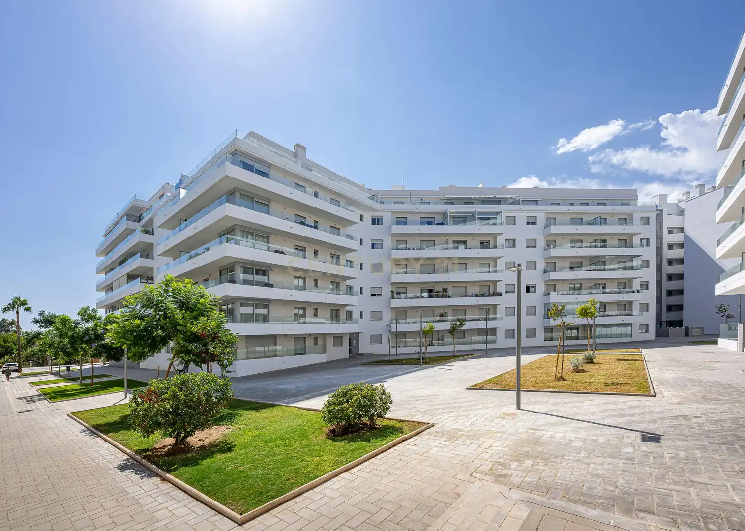 Vista exterior de Apartament en venda en Marbella amb Aire condicionat, Traster i Forn