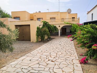 Maison avec balcon à vendre à San Juan de los Terreros