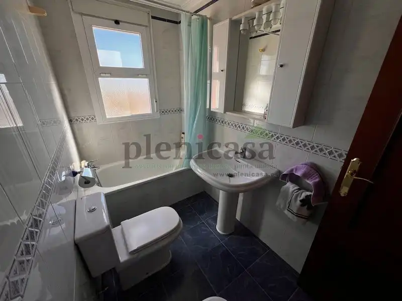 Baño de Piso en venta en Punta Umbría con Terraza, Trastero y Amueblado