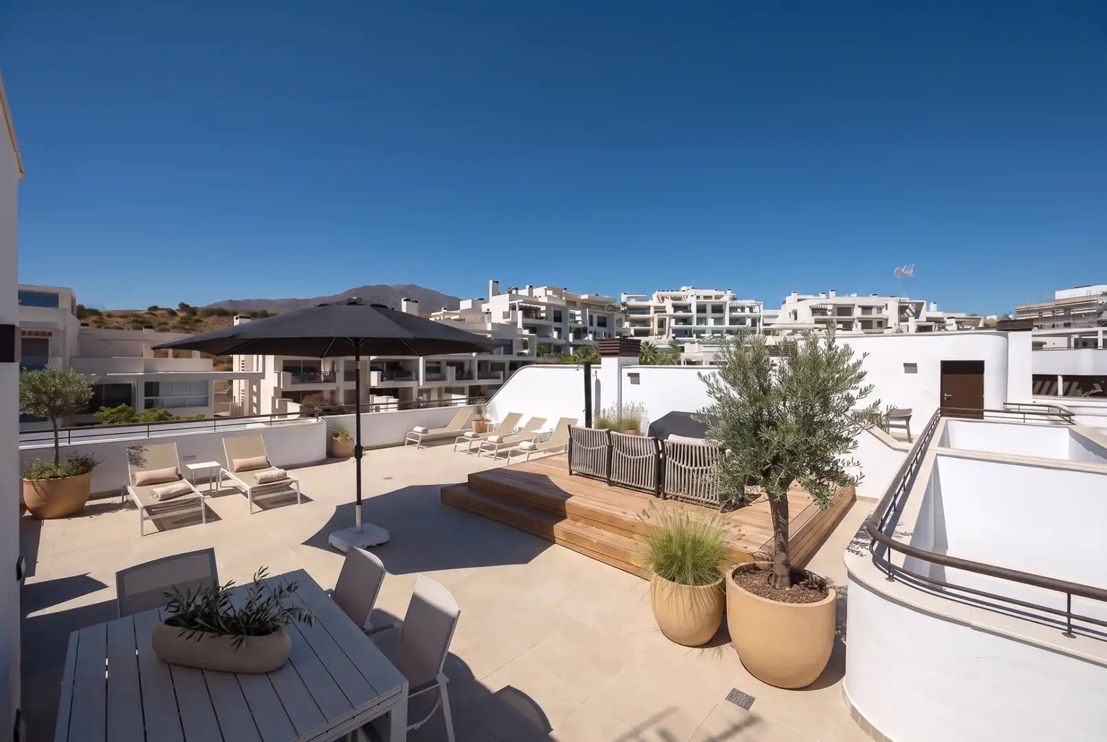 Terraza de Ático en venta en Estepona con Aire acondicionado, Terraza y Piscina