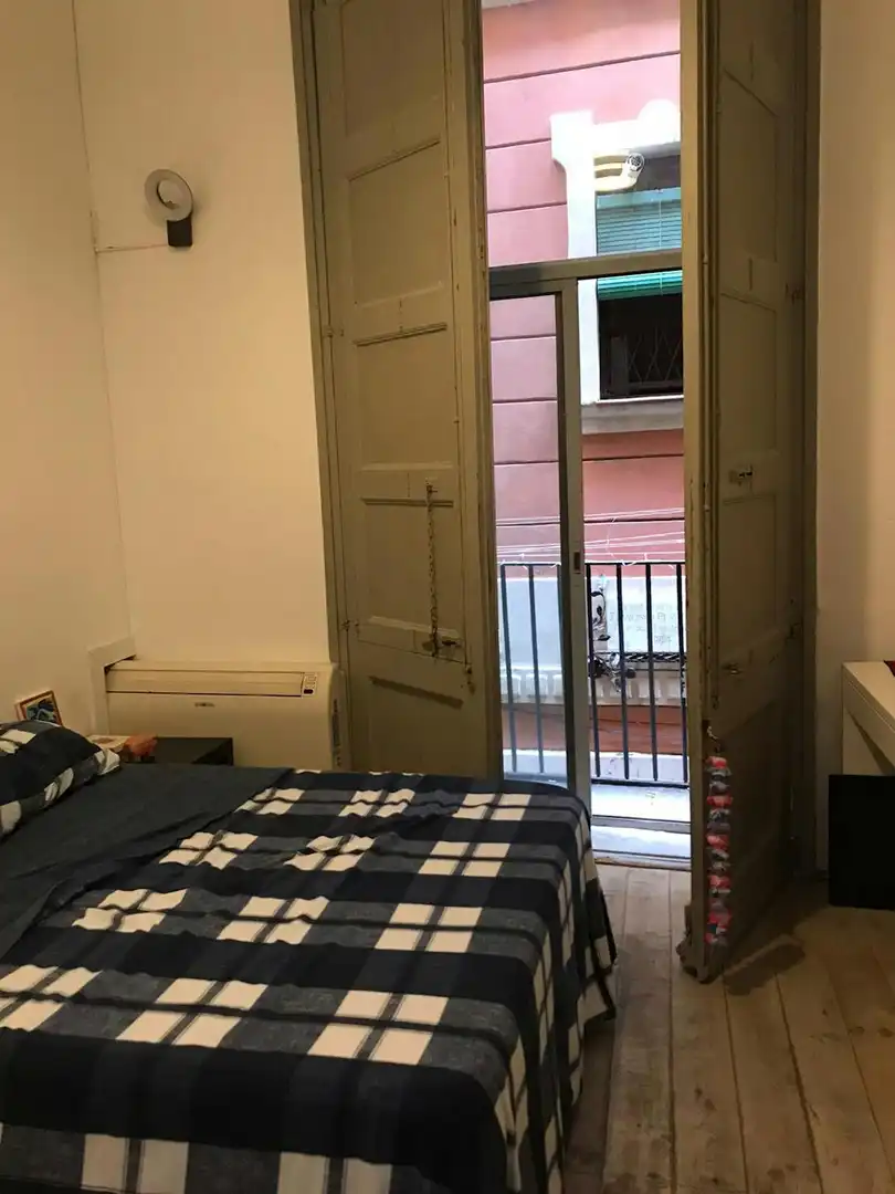 Habitación de Piso para compartir en Barcelona con Aire acondicionado, Calefacción y Amueblado