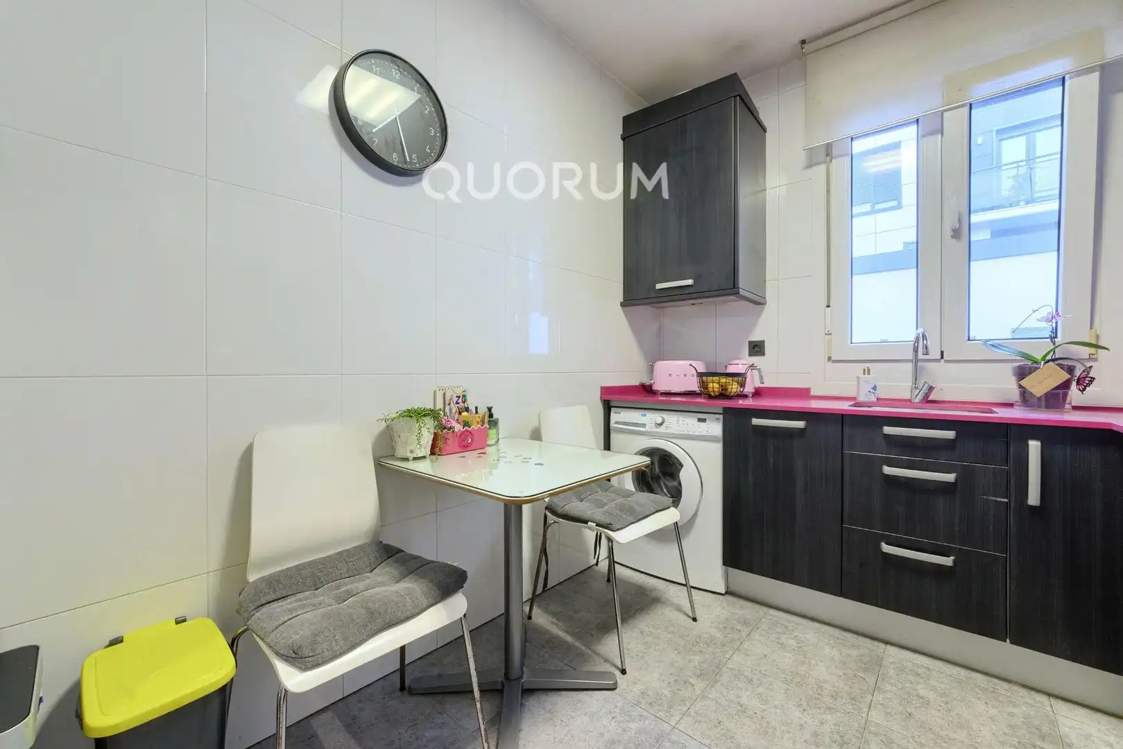 Cocina de Piso en venta en Basauri  con Calefacción y Balcón