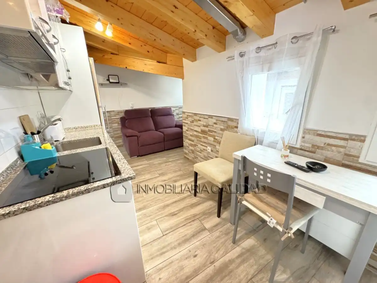 Wohnzimmer von Wohnung zur Miete in Burgos mit Heizung und Möbliert