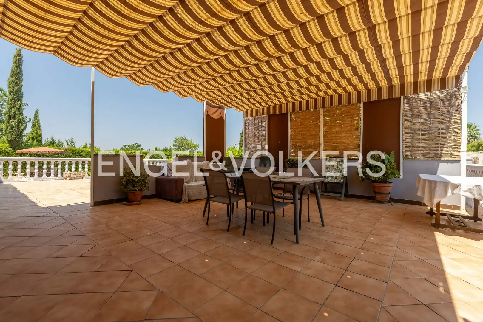 Terraza de Casa o chalet en venta en Carmona con Aire acondicionado, Calefacción y Jardín privado