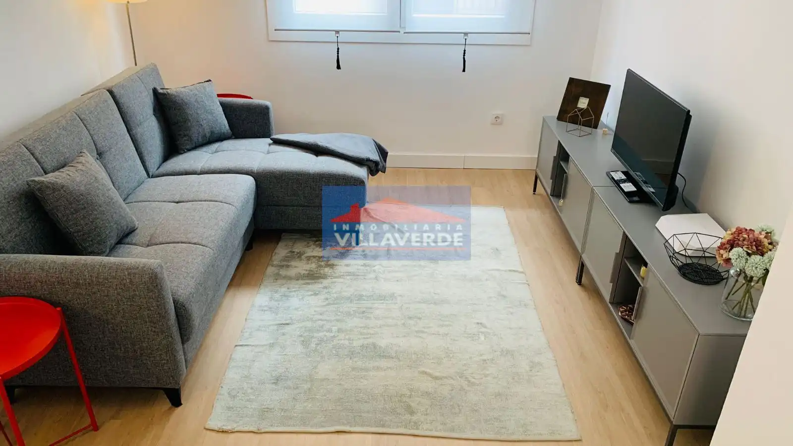 Living room of Flat for rent in Cangas   with Heating, Furnished and Internet