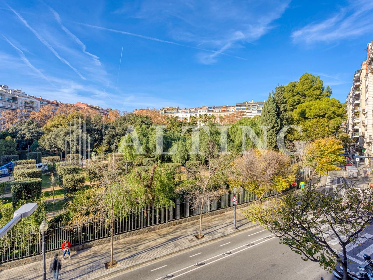 Vista exterior de Oficina de lloguer en  Barcelona Capital amb Aire condicionat