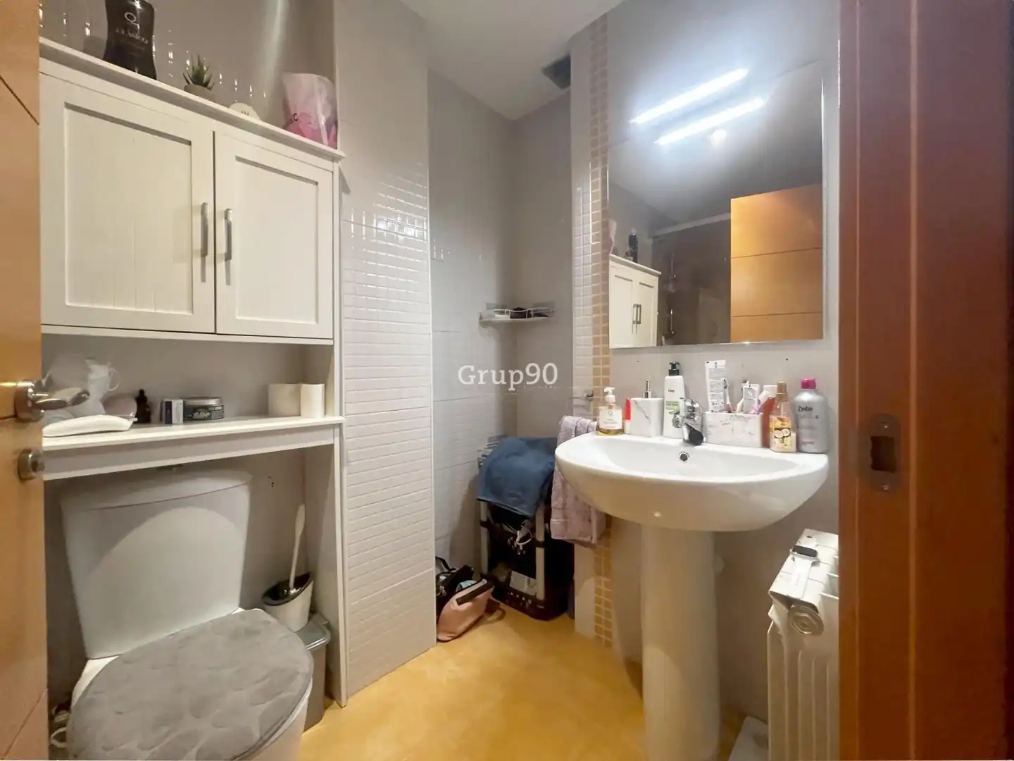 Baño de Piso en venta en Lleida con Calefacción y Parquet