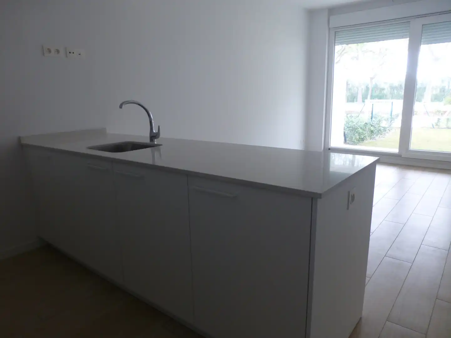 Cocina de Planta baja en venta en Chipiona con Aire acondicionado, Calefacción y Jardín privado