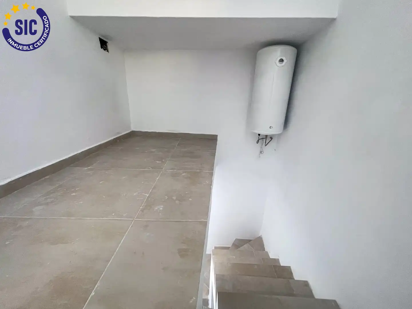 Casa o xalet en venda en Requena amb Balcó
