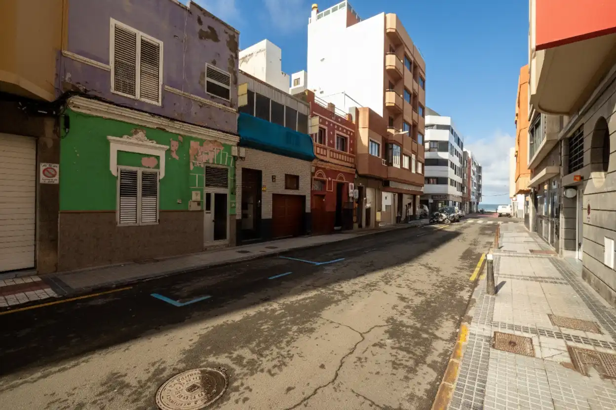 Außenansicht von Haus oder Chalet zum Verkauf in Las Palmas de Gran Canaria mit Terrasse