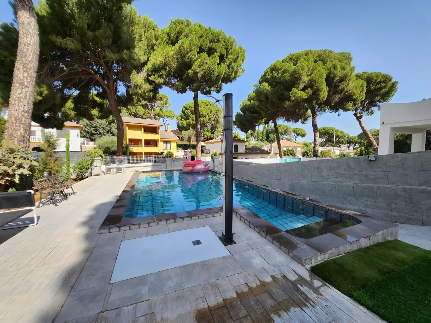 Piscina de Casa o chalet en venta en Alcalá de Guadaira con Aire acondicionado, Calefacción y Jardín privado