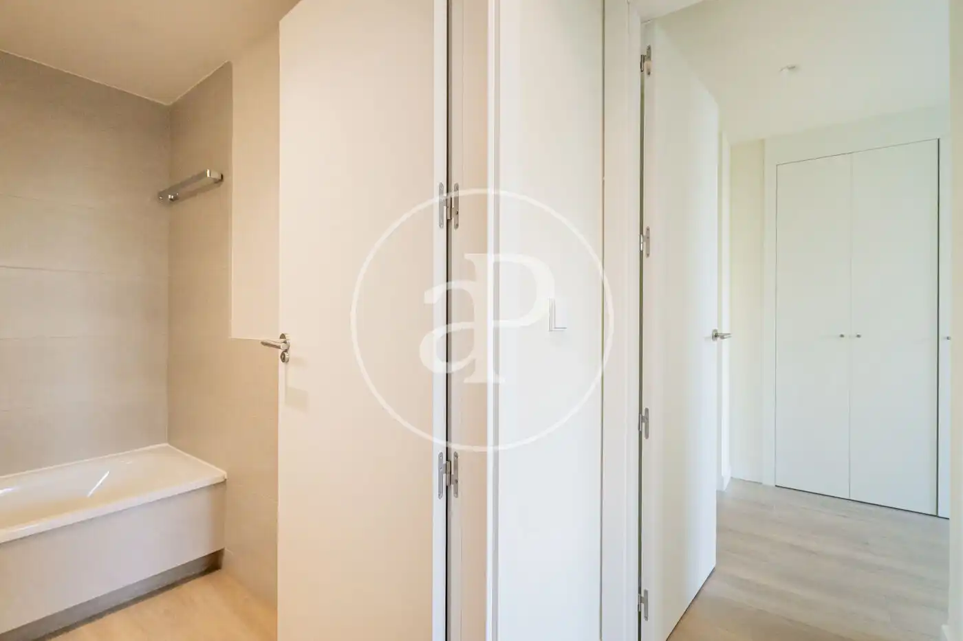 Flat for rent in Madrid  with Air Conditioner, Heating and Terrace