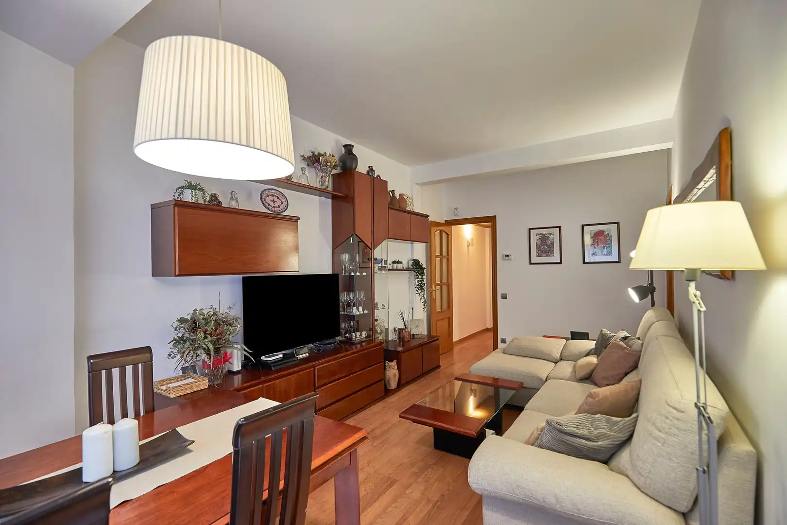 Sala d'estar de Pis en venda en Barcelona amb Aire condicionat, Calefacció i Parquet