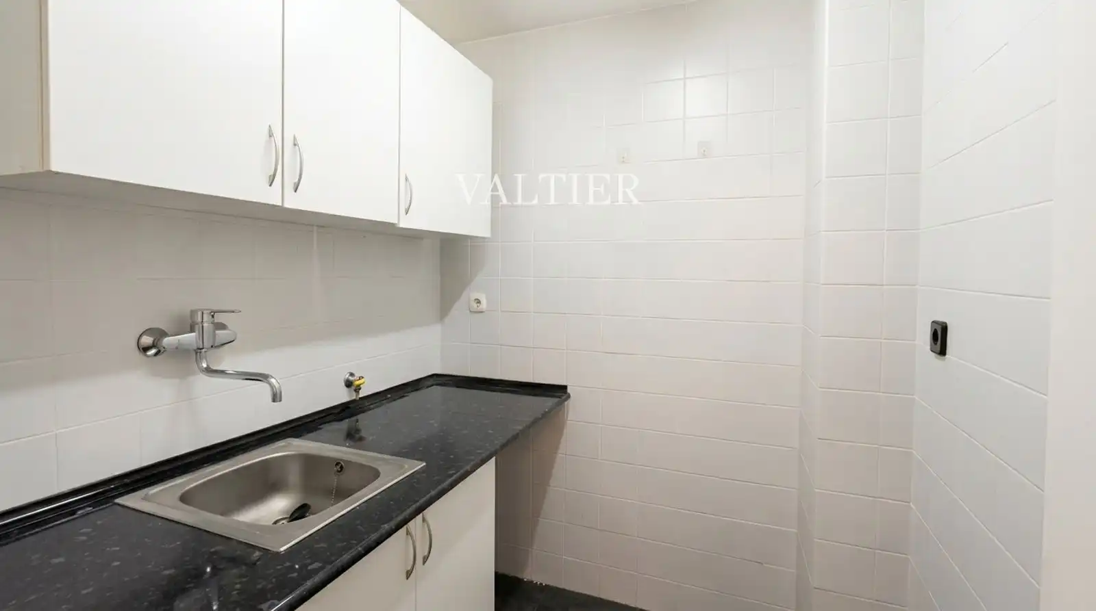 Kitchen of Flat for sale in Madrid  with Air Conditioner, Heating and Terrace
