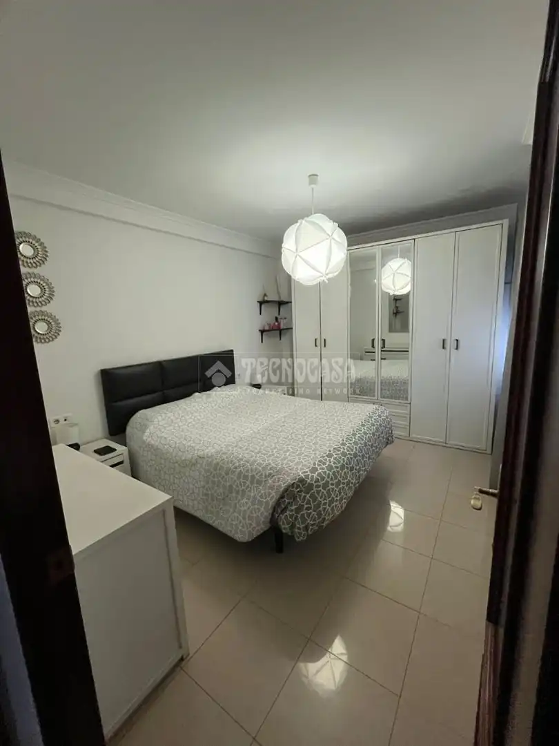 Flat for sale in C. Regimiento de Soria, Cruz Roja