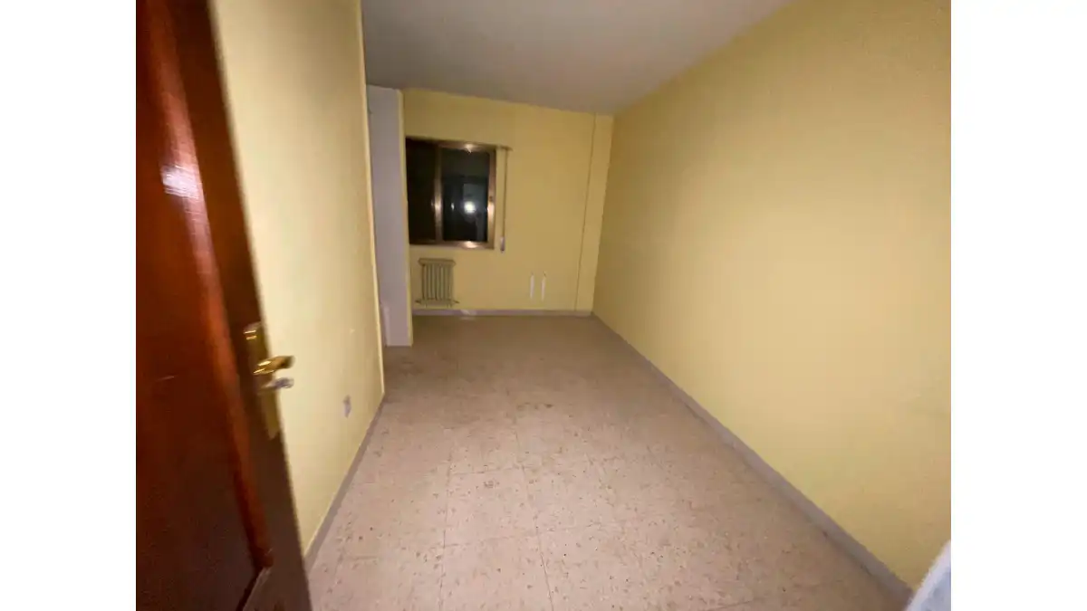 Bedroom of Buildings for sale in Sancti-Spíritus (Salamanca)