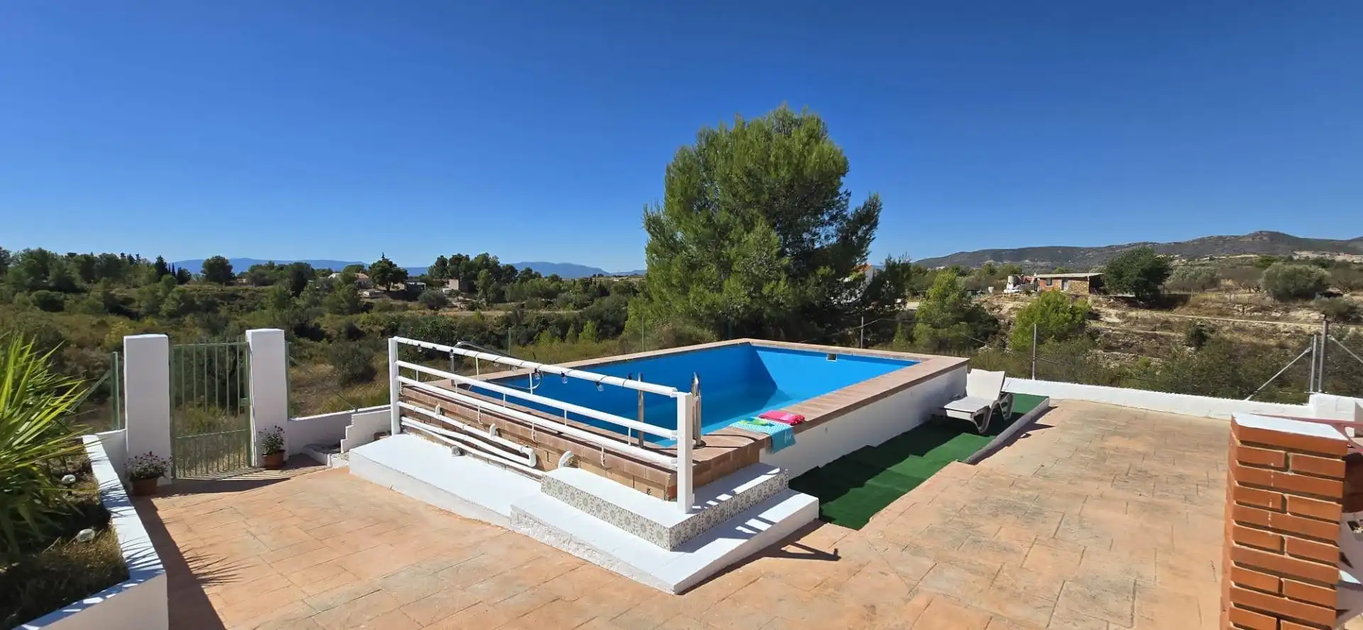 Chalet con piscina en venta en Urbanizaciones, imagen 15