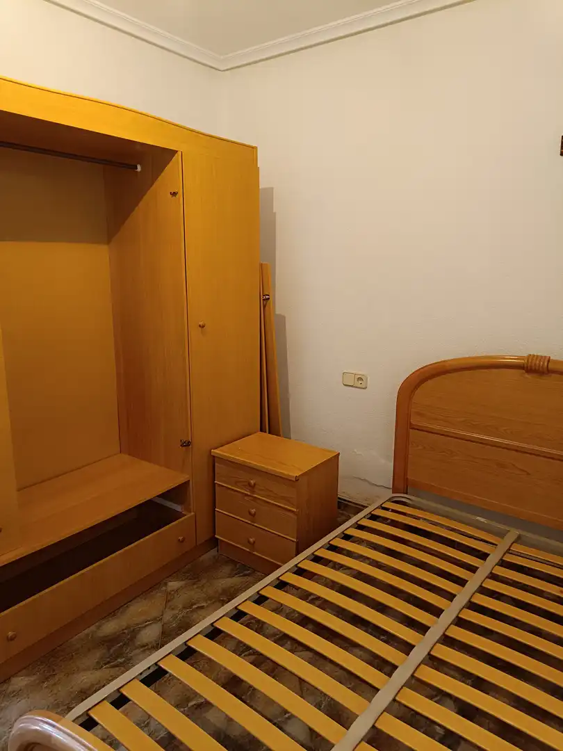 Dormitori de Casa o xalet en venda en Barruelo de Santullán amb Calefacció, Parquet i Terrassa