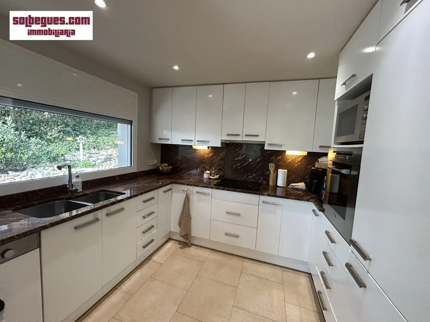 Cocina de Casa o chalet en venta en Begues con Aire acondicionado, Calefacción y Jardín privado