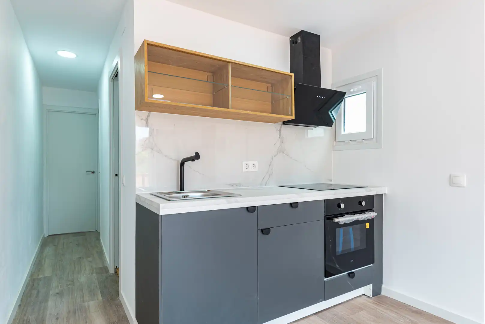 Cocina de Ático en venta en Santa Coloma de Gramenet con Terraza, Horno y Balcón