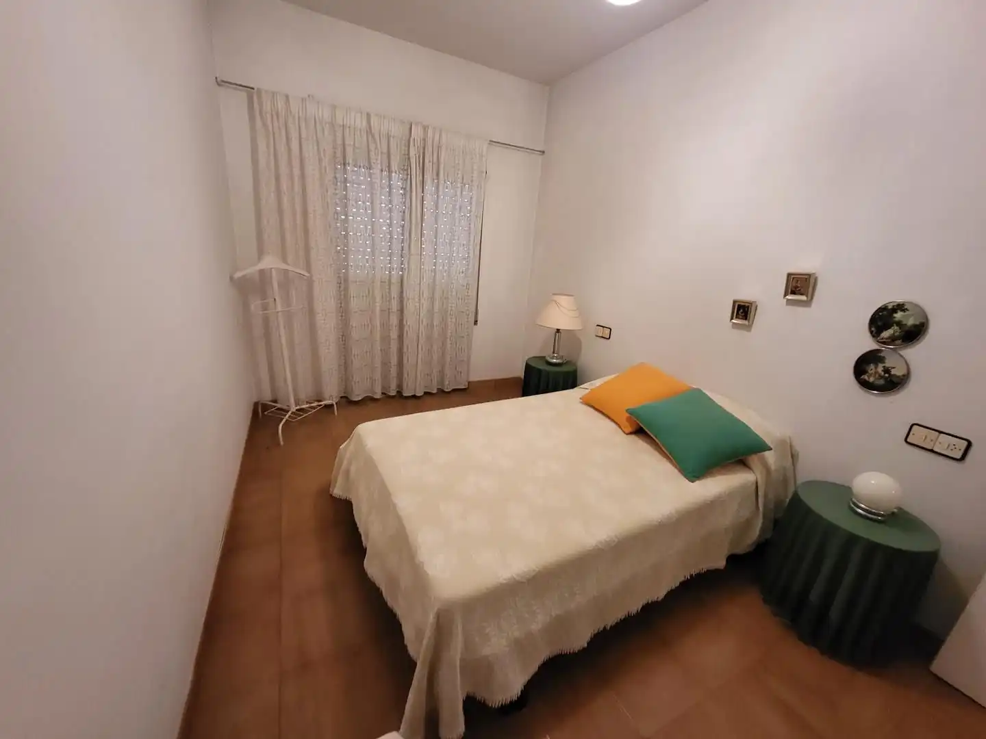 Dormitori de Casa o xalet en venda en El Picazo   amb Calefacció, Terrassa i Moblat