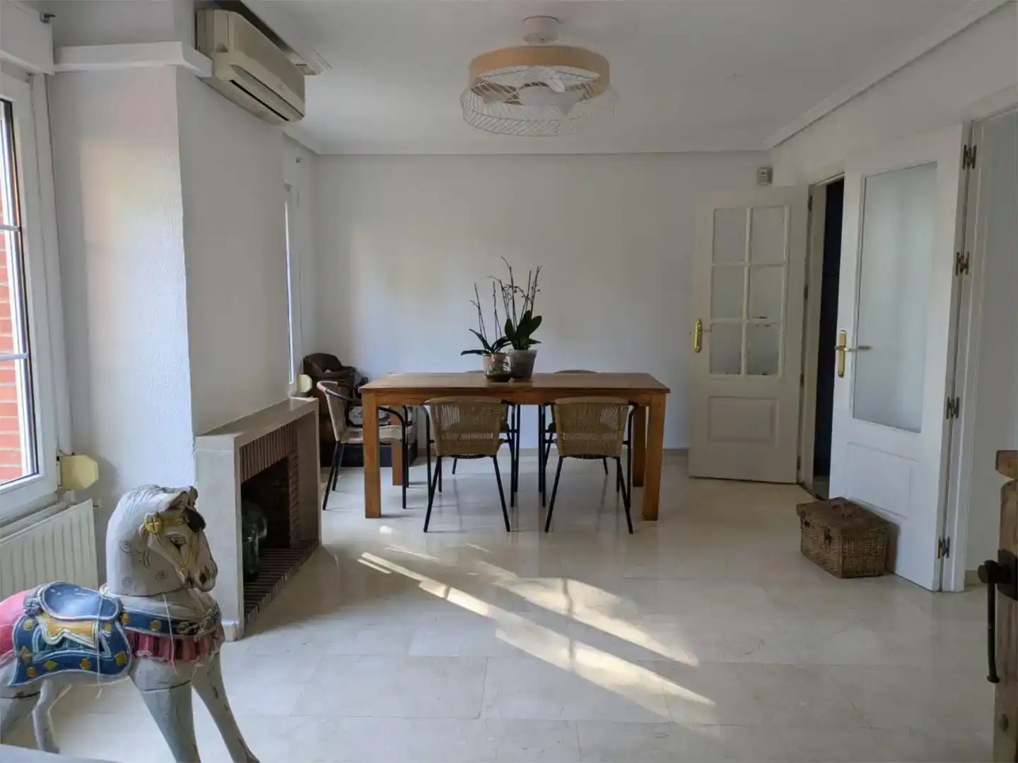 Comedor de Casa o chalet de alquiler en Galapagar con Aire acondicionado, Jardín privado y Parquet