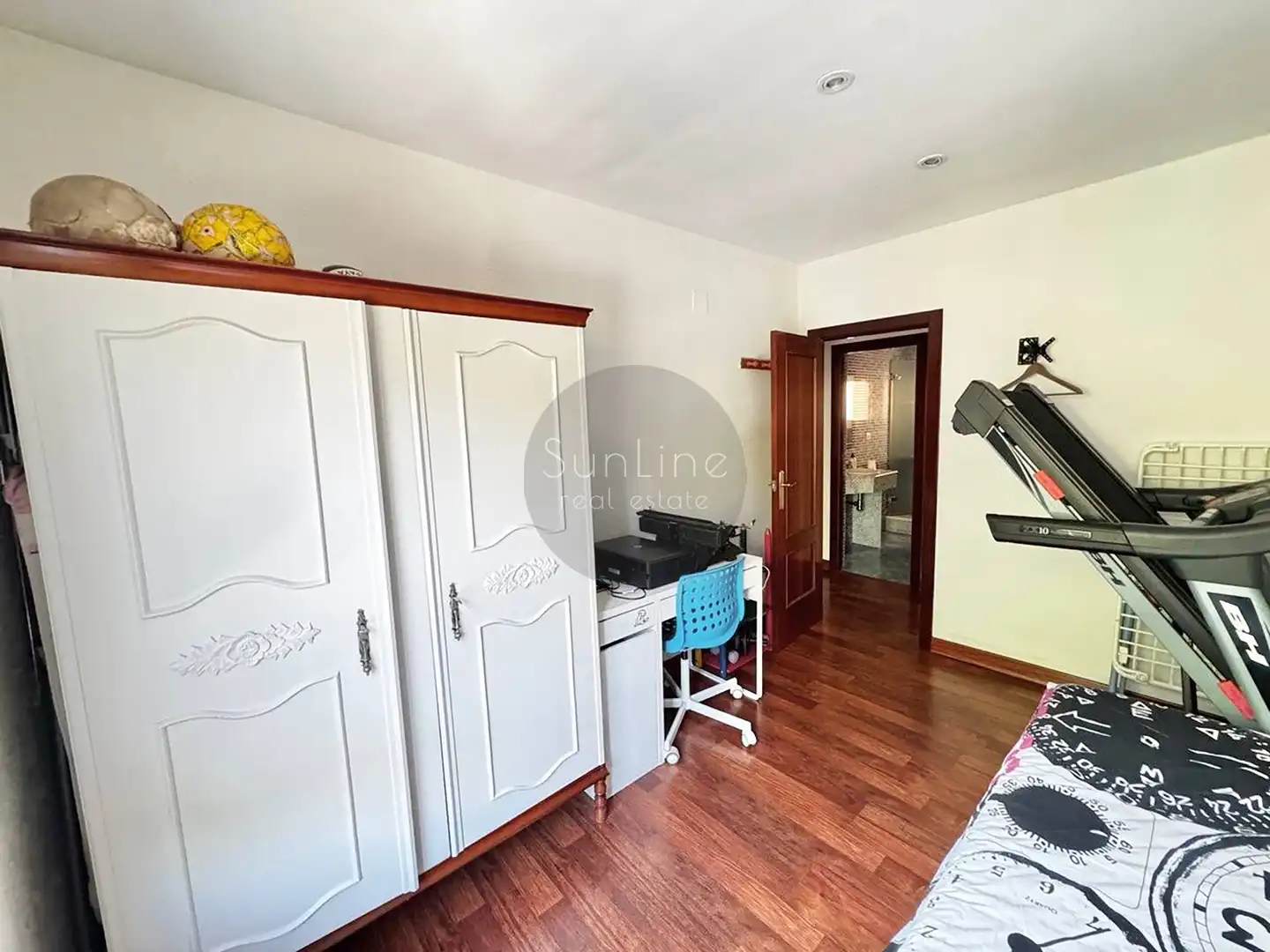 Habitación de Piso en venta en Quart de Poblet con Aire acondicionado, Trastero y Amueblado