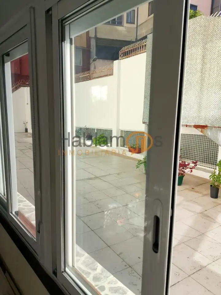 Terrassa de Loft en venda en Vigo  amb Calefacció, Terrassa i Moblat