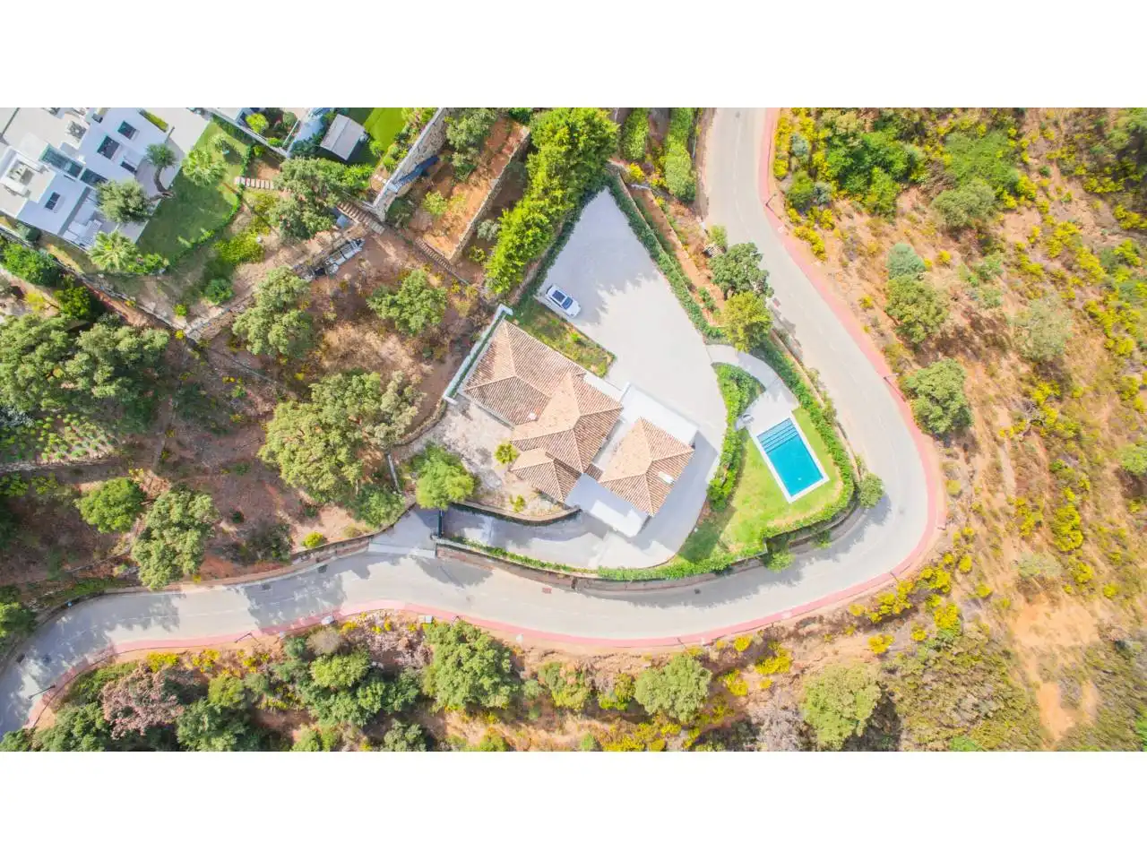 Vista exterior de Casa o chalet en venta en Marbella con Aire acondicionado, Calefacción y Jardín privado