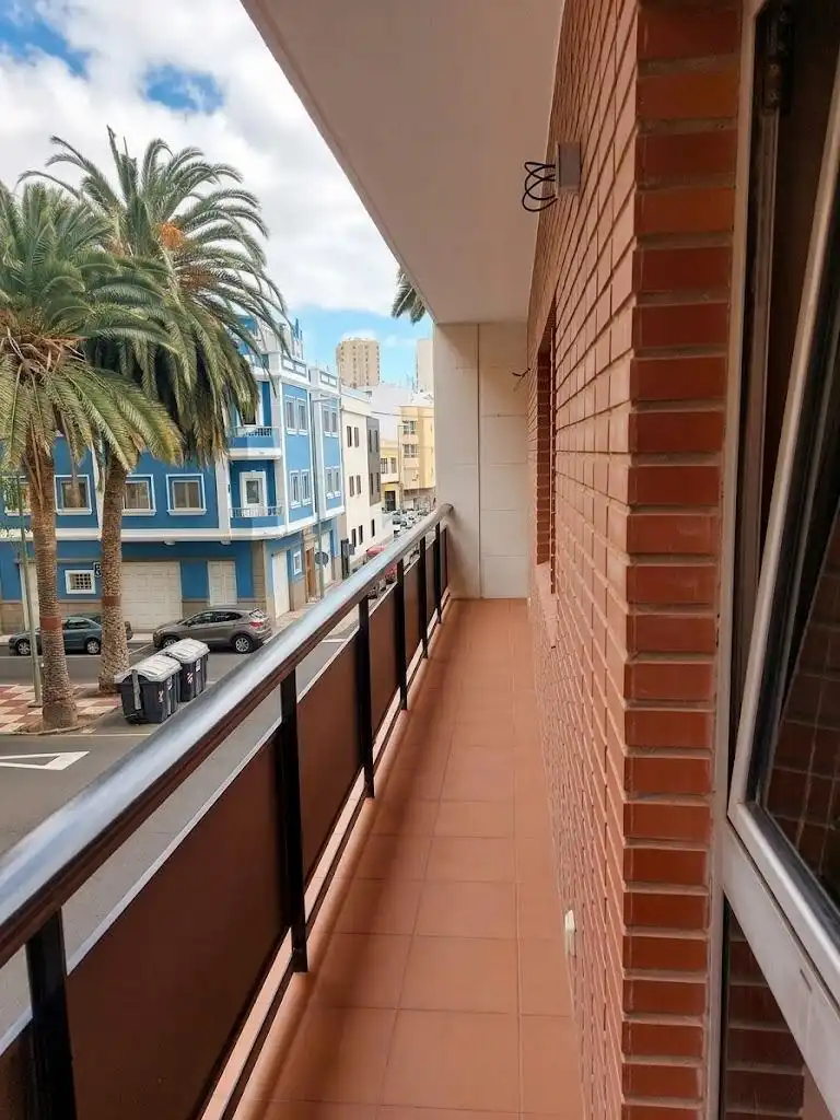Exterior view of Flat for sale in Las Palmas de Gran Canaria  with Balcony