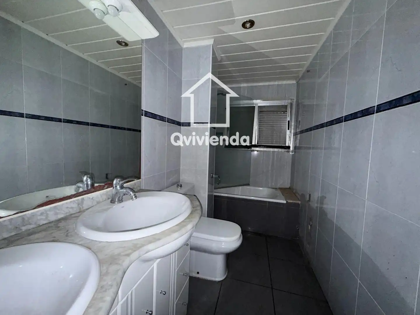 Bathroom of Flat for sale in Nord-est