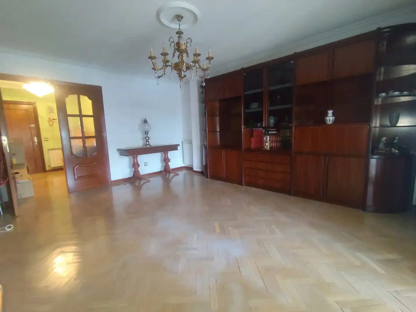 Living room of Flat for sale in Parla  with Air Conditioner, Heating and Parquet flooring